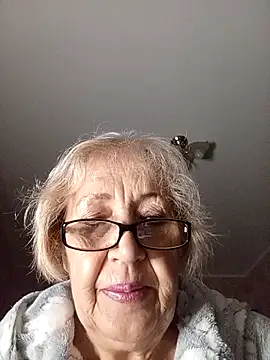 Snapshot of Anatolia5961 chatting on 11/06/25, 03:51 Anatolia5961 online show from 11/06/25, 03:51