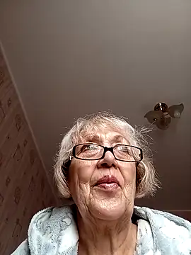 Snapshot of Anatolia5961 chatting on 11/16/25, 08:20 Anatolia5961 online show from 11/16/25, 08:20