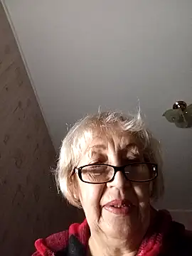 Snapshot of Anatolia5961 chatting on 11/17/25, 03:56 Anatolia5961 online show from 11/17/25, 03:56