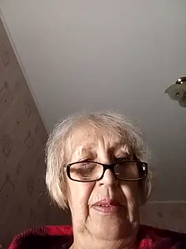 Snapshot of Anatolia5961 chatting on 11/18/25, 05:17 Anatolia5961 online show from 11/18/25, 05:17