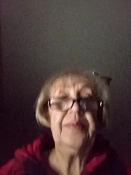 Snapshot of Anatolia5961 chatting on 11/21/25, 12:43 Anatolia5961 online show from 11/21/25, 12:43