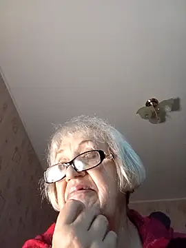 Snapshot of Anatolia5961 chatting on 11/26/25, 06:14 Anatolia5961 online show from 11/26/25, 06:14