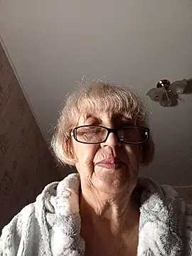 Snapshot of Anatolia5961 chatting on 11/27/25, 06:54 Anatolia5961 online show from 11/27/25, 06:54