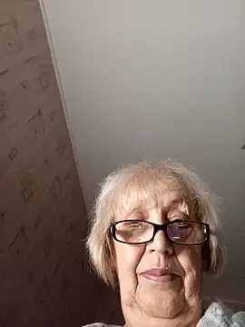 Snapshot of Anatolia5961 chatting on 11/30/25, 03:21 Anatolia5961 online show from 11/30/25, 03:21