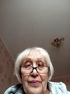 Snapshot of Anatolia5961 chatting on 12/05/25, 10:02 Anatolia5961 online show from 12/05/25, 10:02