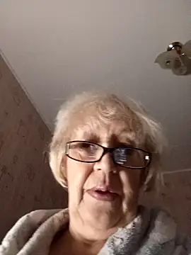 Anatolia5961 online show from 12/16/25, 03:33