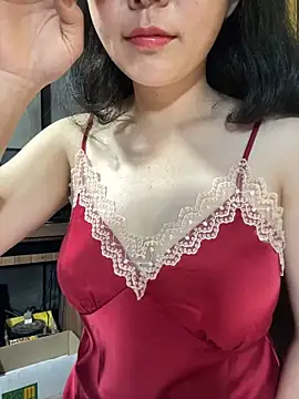 Snapshot of Linda288 chatting on 09/17/25, 02:08 Linda288 online show from 09/17/25, 02:08