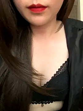 Snapshot of Linda288 chatting on 10/29/25, 06:15 Linda288 online show from 10/29/25, 06:15