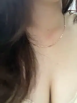 Snapshot of Linda288 chatting on 12/01/25, 05:45 Linda288 online show from 12/01/25, 05:45