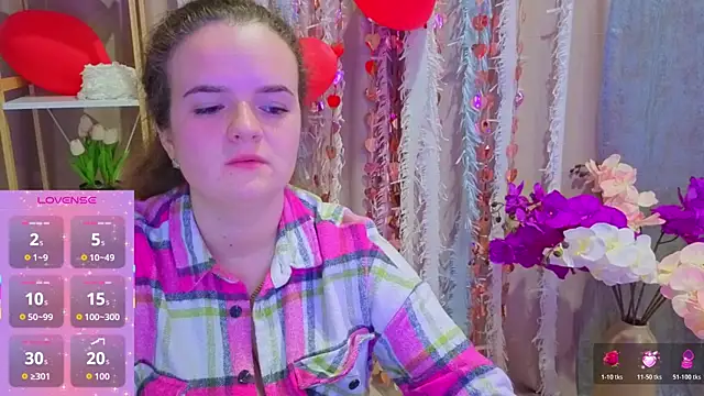 Snapshot of Luisa_Rosee chatting on 02/19/26, 08:16 Luisa Rosee online show from 02/19/26, 08:16