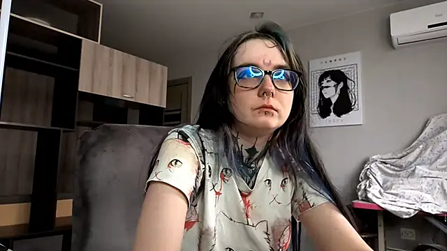 HighelikeGirl online show from 11/06/25, 07:09