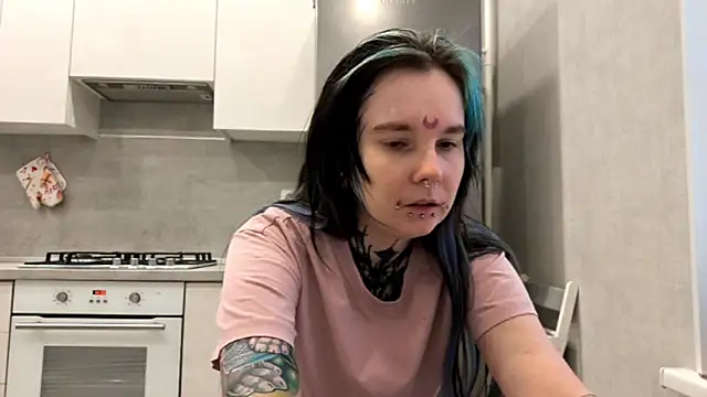 Snapshot of HighelikeGirl chatting on 02/16/26, 09:16 HighelikeGirl online show from 02/16/26, 09:16