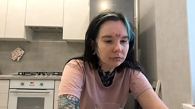 Snapshot of HighelikeGirl chatting on 02/20/26, 06:10 HighelikeGirl online show from 02/20/26, 06:10