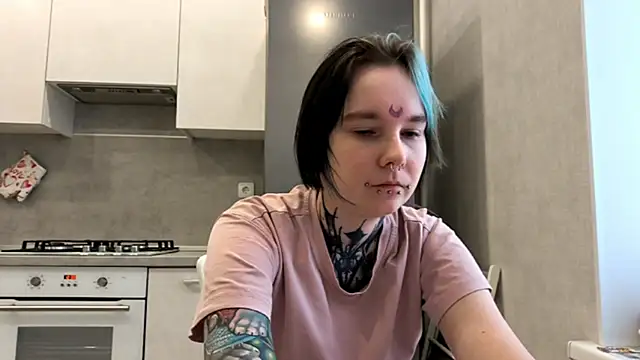 Snapshot of HighelikeGirl chatting on 03/02/26, 07:15 HighelikeGirl online show from 03/02/26, 07:15