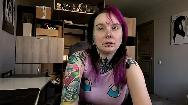 Snapshot of HighelikeGirl chatting on 04/20/26, 02:09 HighelikeGirl online show from 04/20/26, 02:09