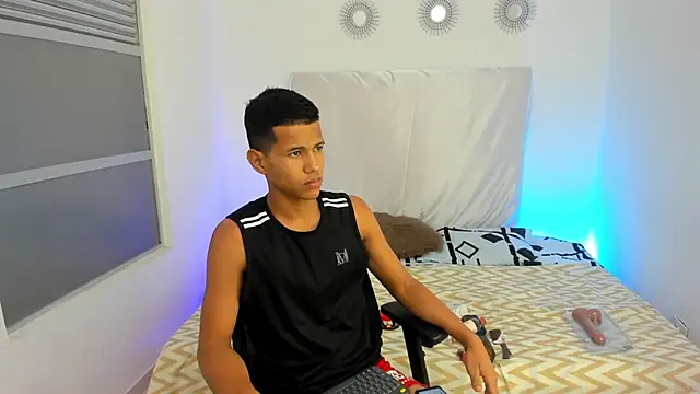 KingStark  online show from 09/28/25, 11:48