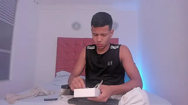 KingStark  online show from 10/08/25, 11:30