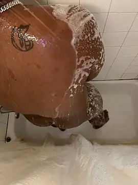 Snapshot of KeYBuMp323 chatting on 10/01/25, 02:28 KeYBuMp323 online show from 10/01/25, 02:28