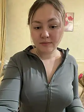 Snapshot of SunshineEmma chatting on 03/16/26, 02:17 SunshineEmma online show from 03/16/26, 02:17