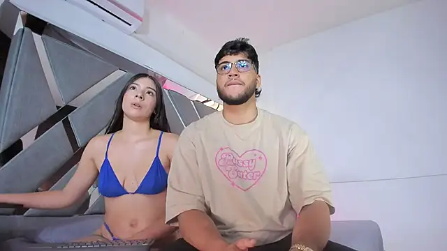 Snapshot of MikeandLucy chatting on 09/23/25, 11:57 MikeandLucy online show from 09/23/25, 11:57