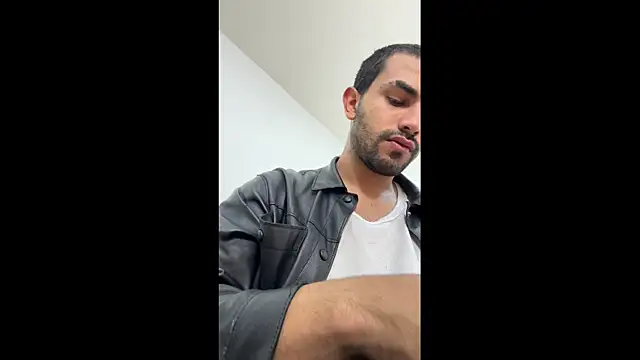 Snapshot of JuanchoAfpa chatting on 11/13/25, 02:21 JuanchoAfpa online show from 11/13/25, 02:21