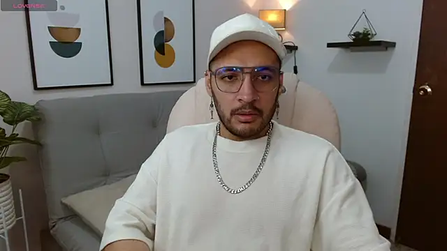   Damian    online show from 10/26/25, 10:04