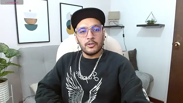   Damian    online show from 10/29/25, 01:08