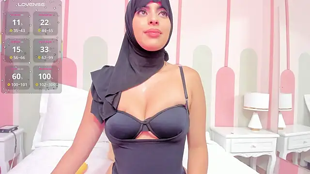 Snapshot of Jasmin_hamdan chatting on 04/18/26, 08:20 Jasmin hamdan online show from 04/18/26, 08:20
