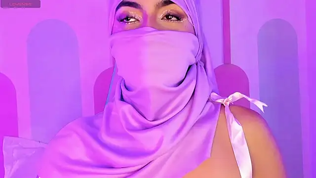 Snapshot of Jasmin_hamdan chatting on 07/04/26, 05:30 Jasmin hamdan online show from 07/04/26, 05:30