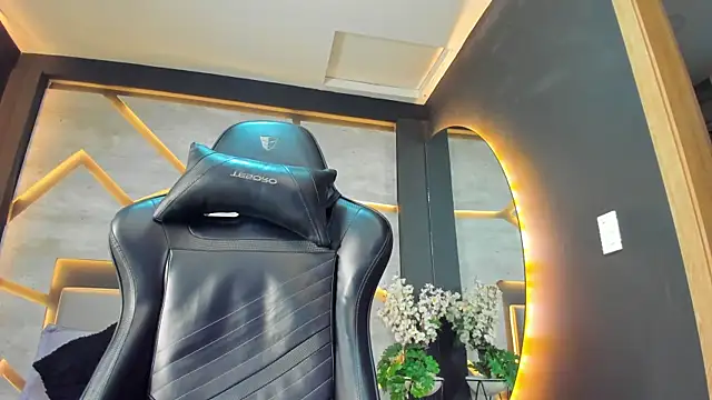 VenusBlazer online show from 10/17/25, 11:13