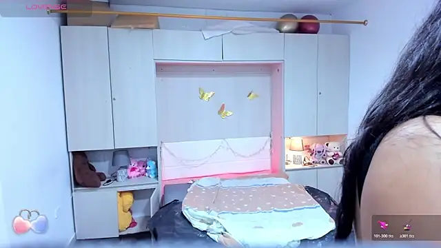 LilyWhitney online show from 03/29/26, 04:23