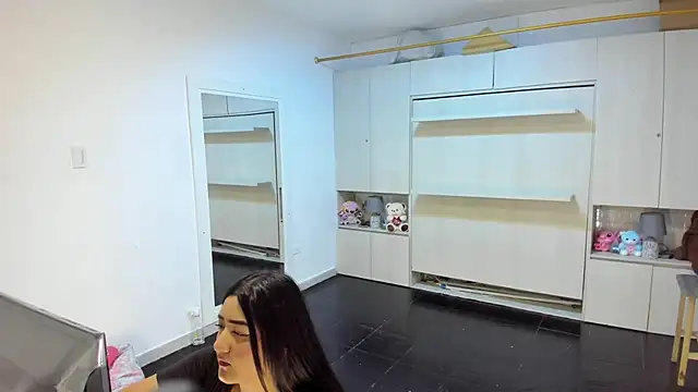 LilyWhitney online show from 05/29/26, 03:59
