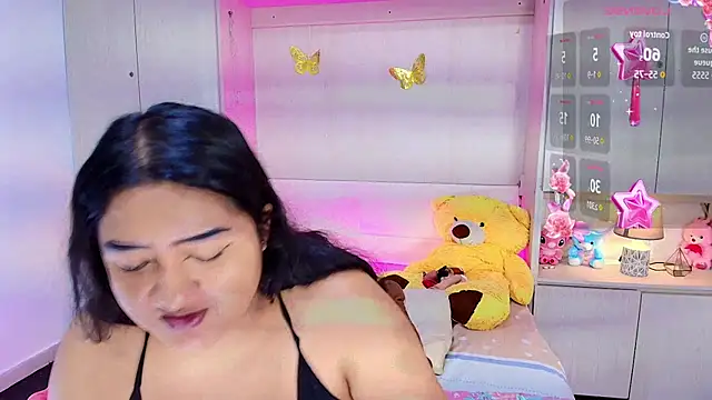 LilyWhitney online show from 07/16/26, 04:29