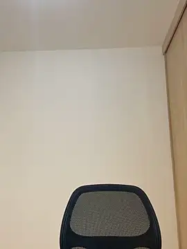 LauraCatalina online show from 09/15/25, 10:59