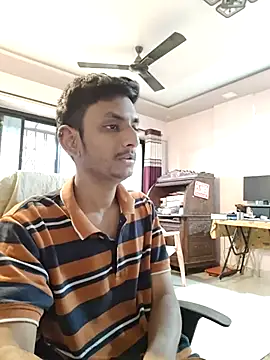 yung cplz online show from 12/19/25, 08:10