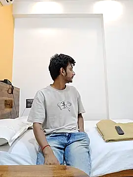 yung cplz online show from 06/06/26, 02:44