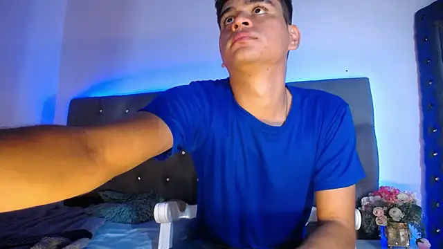 Snapshot of Charlie_Cock_ chatting on 11/06/25, 05:19 Charlie Cock online show from 11/06/25, 05:19