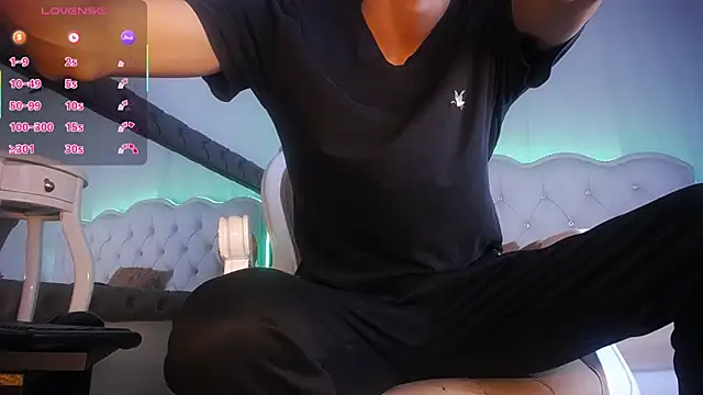 Snapshot of Charlie_Cock_ chatting on 12/03/25, 03:14 Charlie Cock online show from 12/03/25, 03:14