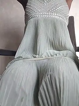 Snapshot of POOJA999 chatting on 10/03/25, 04:31 POOJA999 online show from 10/03/25, 04:31