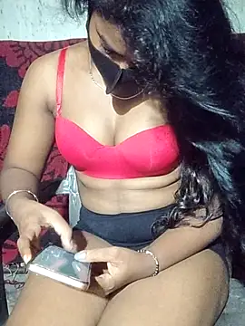 Snapshot of POOJA999 chatting on 10/07/25, 05:54 POOJA999 online show from 10/07/25, 05:54