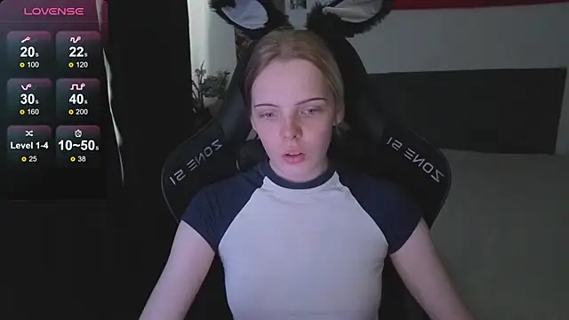 Luna Navy online show from 11/10/25, 09:08