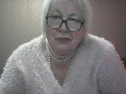 Alexia64231 online show from 09/28/25, 11:21