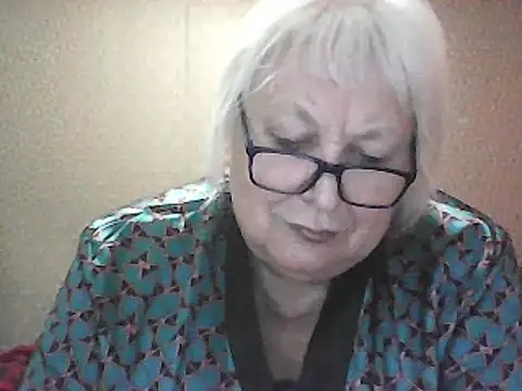 Alexia64231 online show from 10/11/25, 12:54