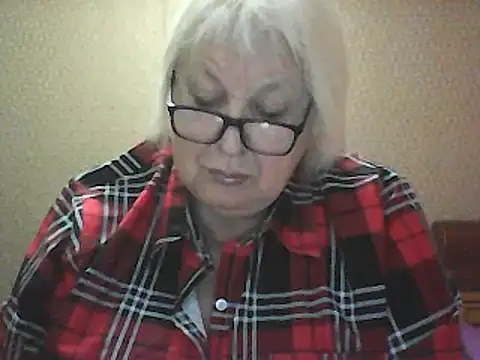 Alexia64231 online show from 10/12/25, 01:04