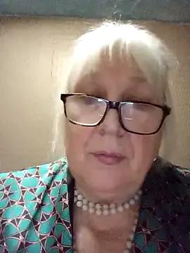 Alexia64231 online show from 11/11/25, 02:28