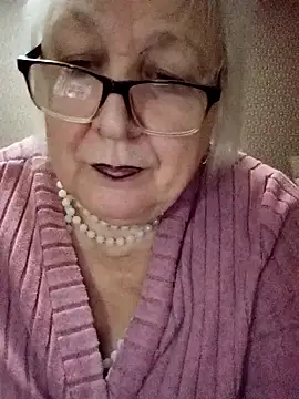 Alexia64231 online show from 11/13/25, 08:41