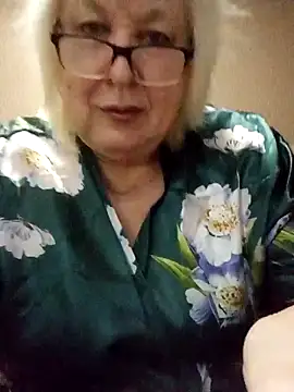 Alexia64231 online show from 11/27/25, 12:13