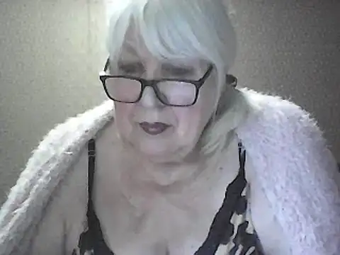Snapshot of Alexia64231 chatting on 04/26/26, 02:48 Alexia64231 online show from 04/26/26, 02:48