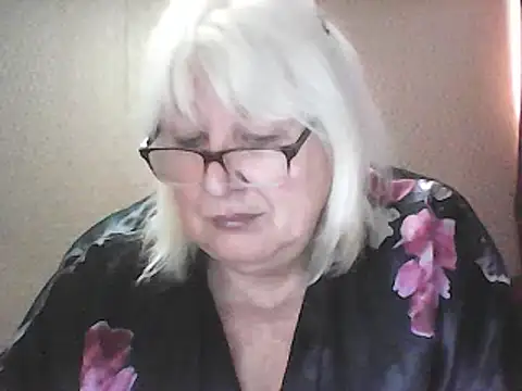 Snapshot of Alexia64231 chatting on 05/03/26, 04:29 Alexia64231 online show from 05/03/26, 04:29