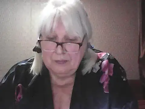 Snapshot of Alexia64231 chatting on 05/03/26, 04:35 Alexia64231 online show from 05/03/26, 04:35